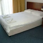 Hotel Theluna 3*